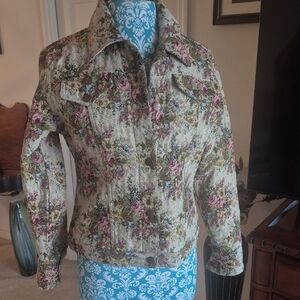 Textured Floral Button Jacket in Green and Pink